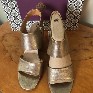 Isola gold leather sandals